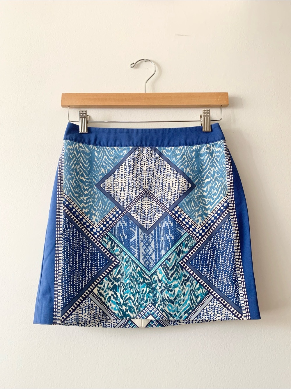 NEW RARE H&M x Beyonce Summer 2012 Collection Blue Geometric Print Mini Skirt